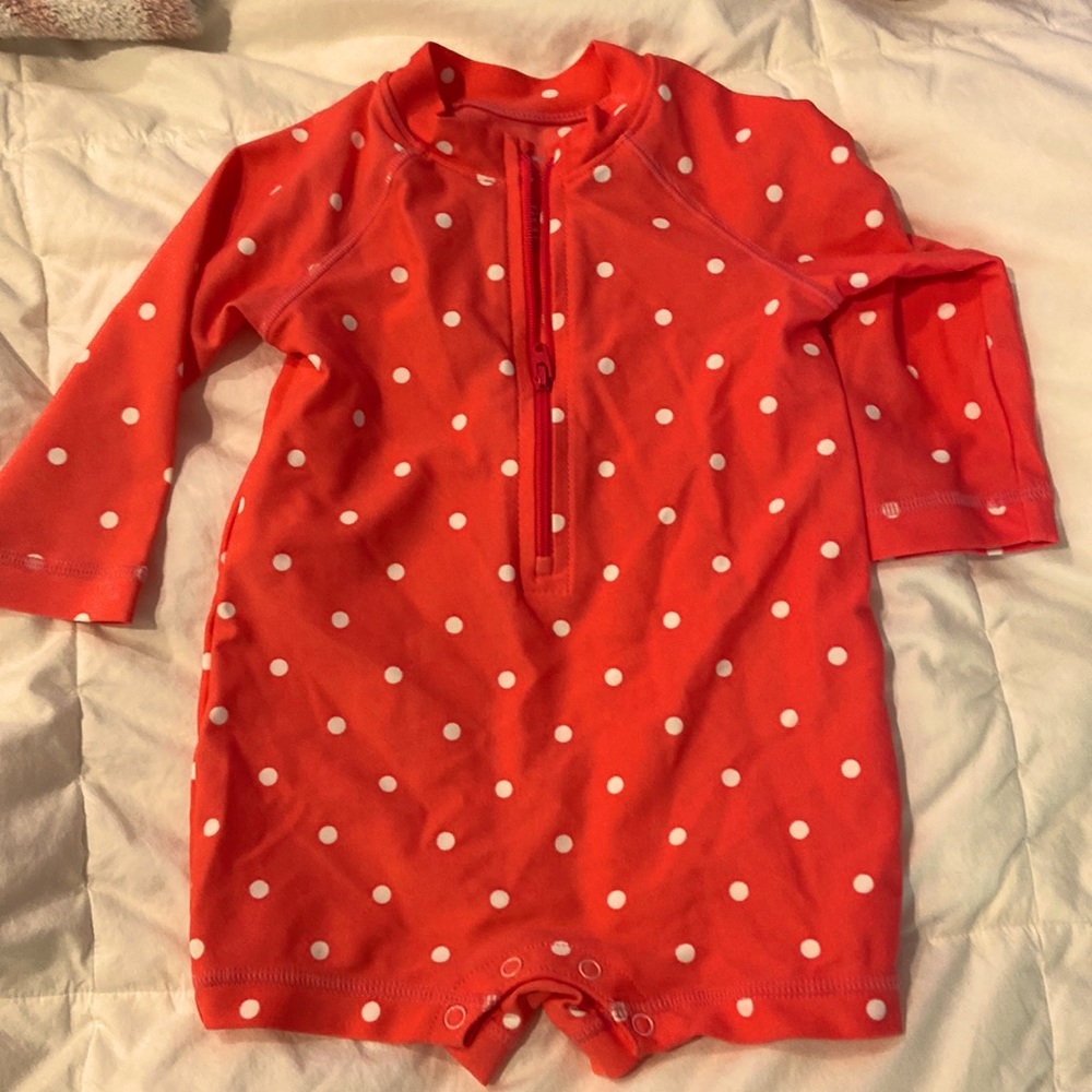 Primary baby girls rash guard 3-6 months